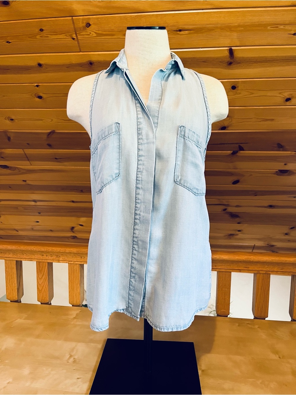Bella Dahl Women's Light Blue Tencel Button Down Collared Sleeveless Top Size XS